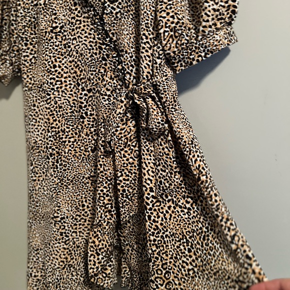 Cream Midi Wrap Dress with Puff Sleeves and V-neck for Casual Work - Picture 2 of 4